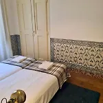 Comfortable Family In Alfama Lizbona