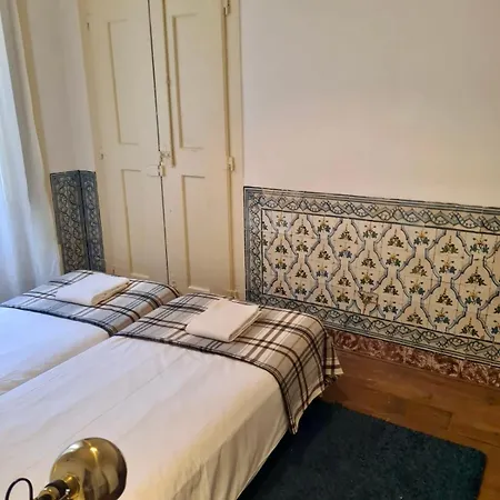 Comfortable Family In Alfama Lisboa