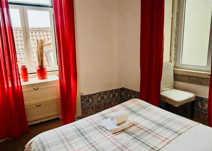 Comfortable Family In Alfama Apartamento
