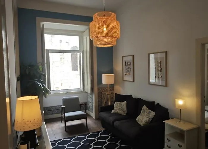 Comfortable Family In Alfama *