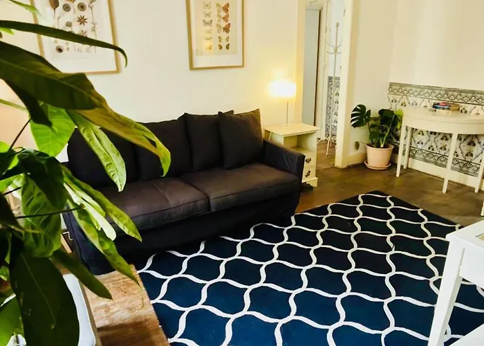 Comfortable Family In Alfama *